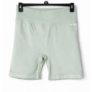 DFYNE Sage Green Seamless Scrunch Butt Shorts | High Waist Gym Shorts | Size M